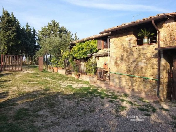 casa indipendente in vendita a Marsciano in zona Migliano
