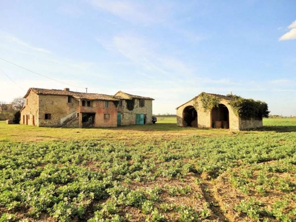 casa indipendente in vendita a Marsciano