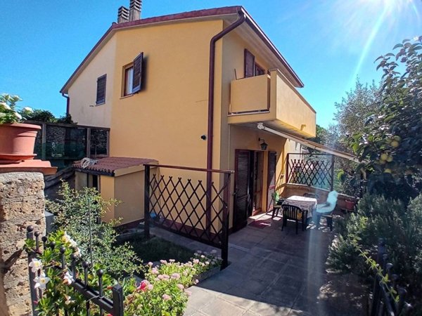 casa indipendente in vendita a Marsciano in zona Migliano