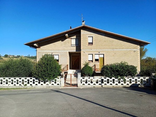 casa indipendente in vendita a Marsciano in zona San Valentino della Collina