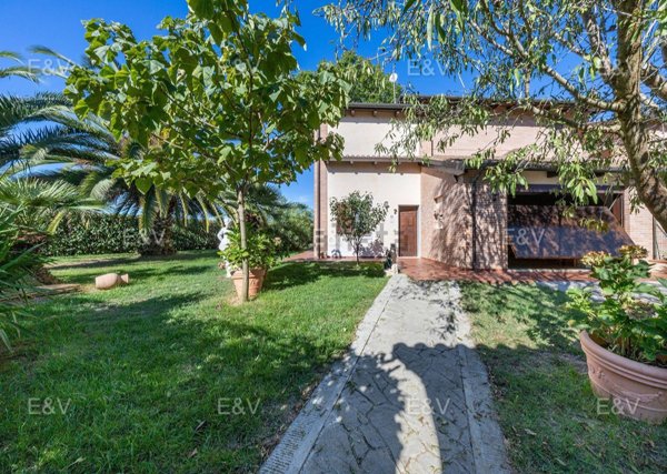 casa indipendente in vendita a Marsciano