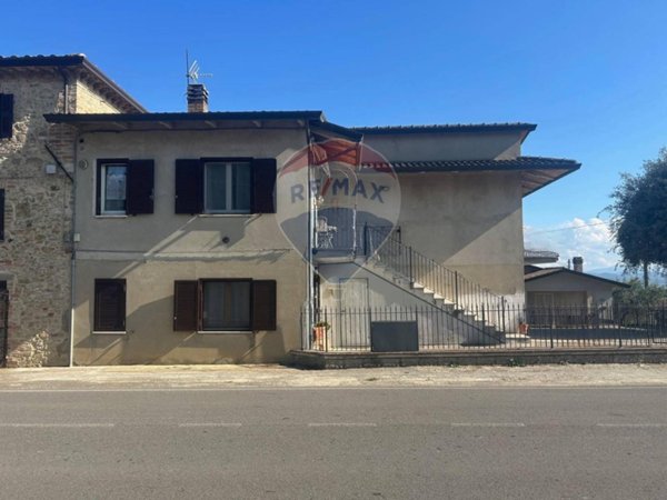 casa indipendente in vendita a Marsciano in zona San Valentino della Collina