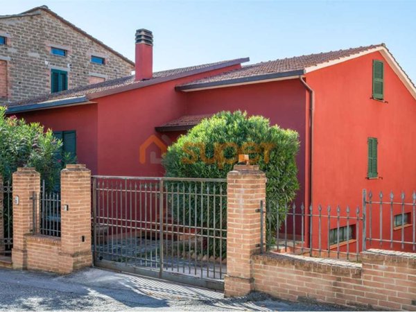 casa indipendente in vendita a Marsciano in zona Castiglione della Valle