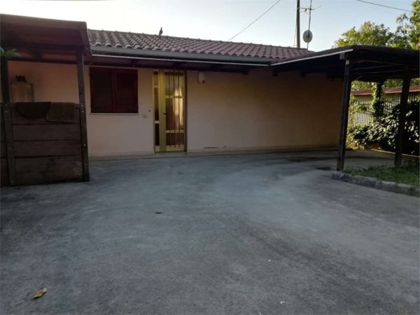 casa indipendente in vendita a Marsciano in zona San Biagio della Valle