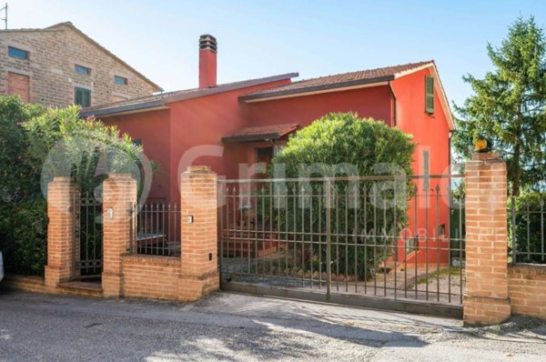 casa indipendente in vendita a Marsciano in zona Cerqueto