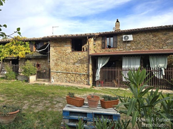 casa indipendente in vendita a Marsciano