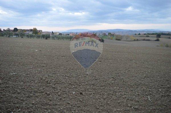 terreno edificabile in vendita a Marsciano in zona Spina
