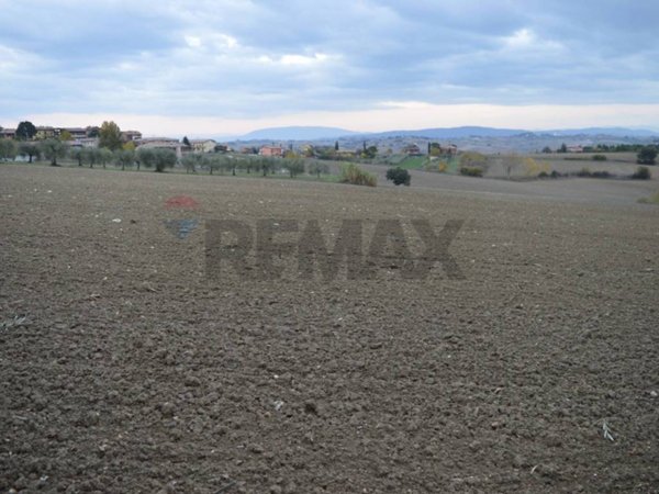 terreno edificabile in vendita a Marsciano in zona Spina