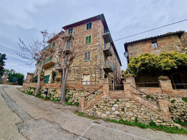 casa indipendente in vendita a Marsciano in zona Compignano