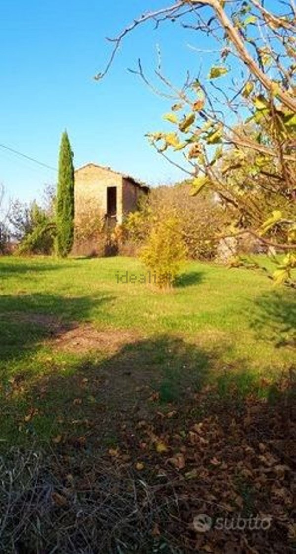 casale in vendita a Marsciano in zona Cerqueto