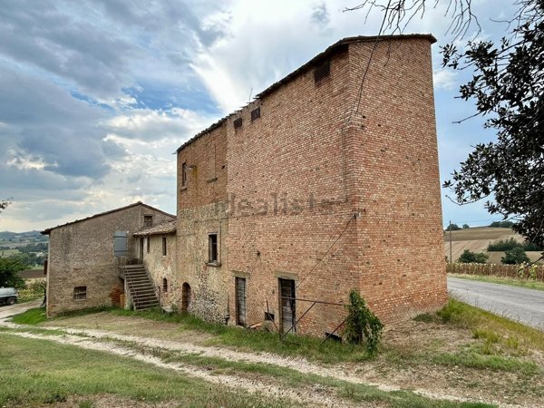 casale in vendita a Marsciano in zona Spina