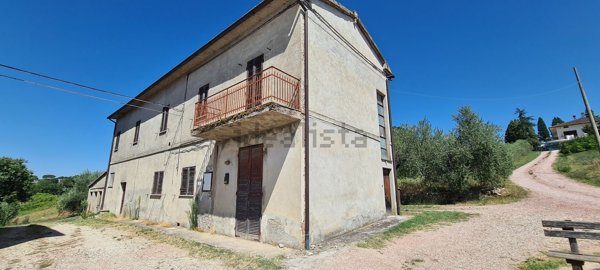 casa indipendente in vendita a Marsciano