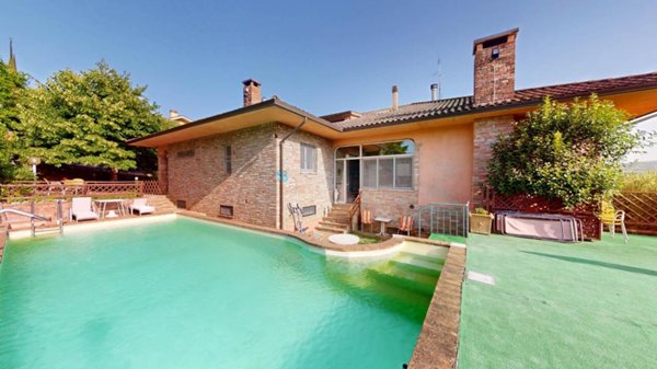 casa indipendente in vendita a Marsciano