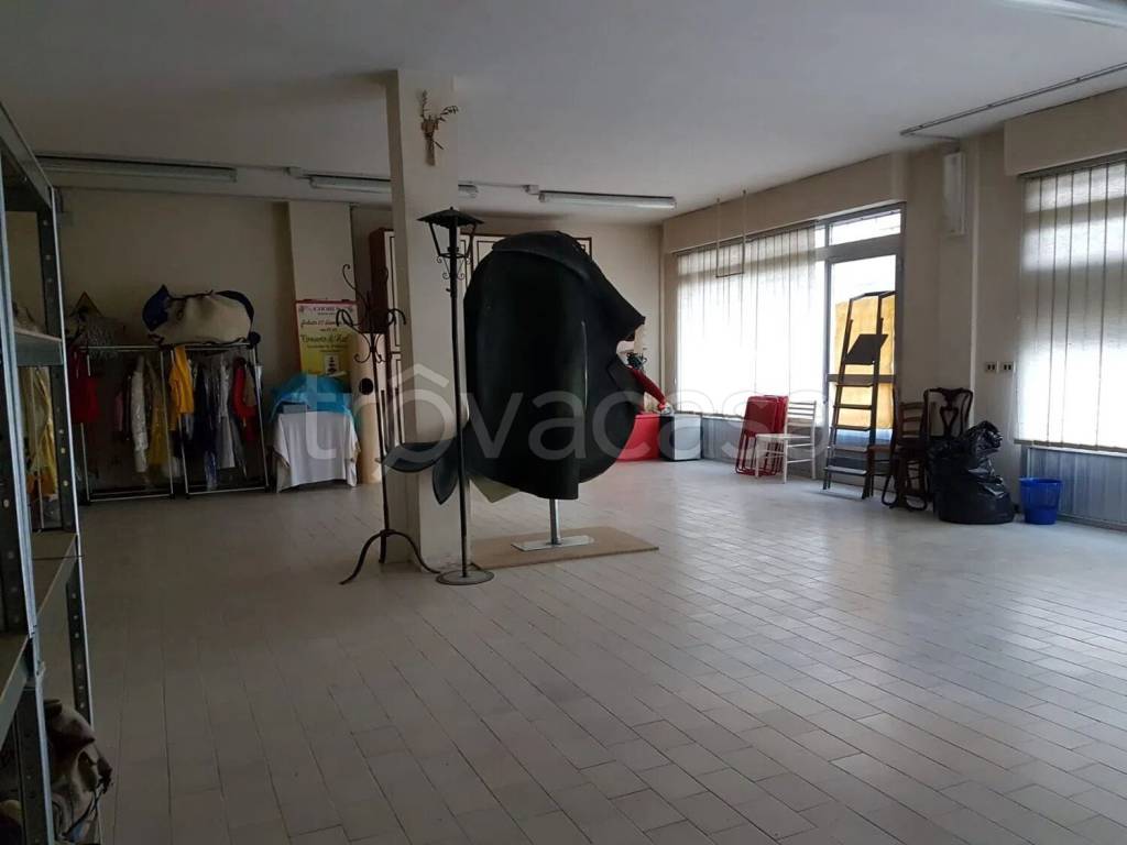 negozio in vendita a Marsciano