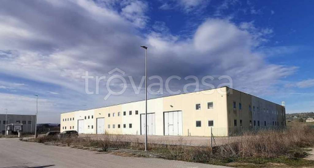 locale commerciale in vendita a Marsciano