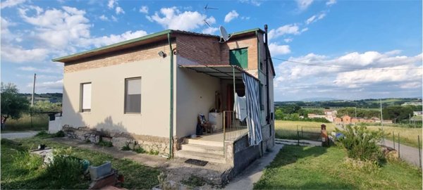 casa indipendente in vendita a Marsciano in zona Castiglione della Valle