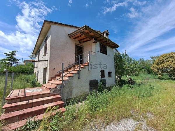 casa indipendente in vendita a Marsciano