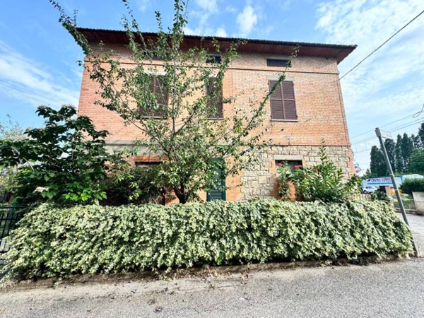 casa indipendente in vendita a Marsciano