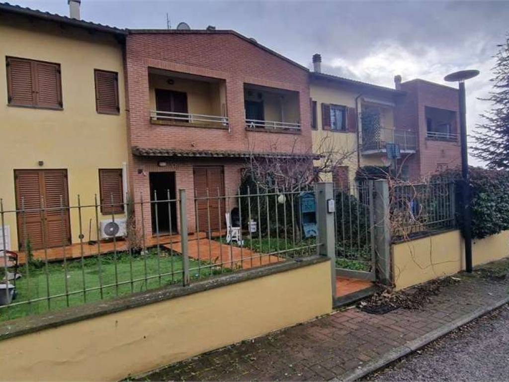 casa indipendente in vendita a Marsciano