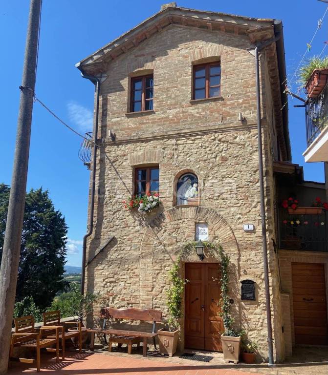 casa indipendente in vendita a Marsciano in zona Castello delle Forme
