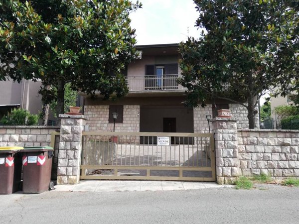 casa indipendente in vendita a Marsciano