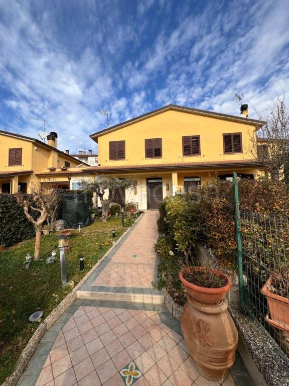 casa indipendente in vendita a Marsciano