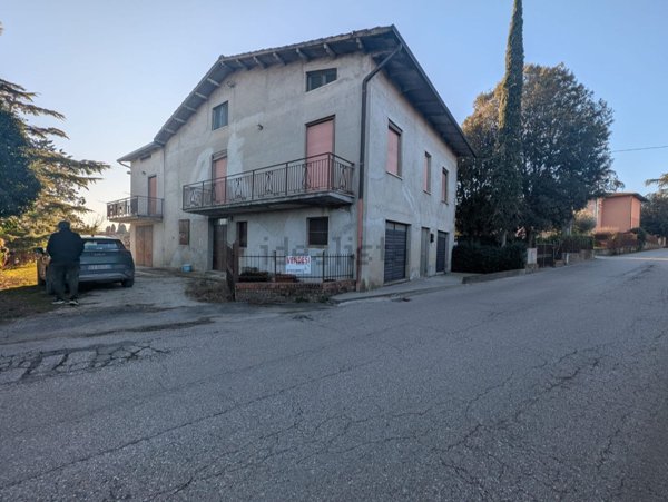 casa indipendente in vendita a Marsciano in zona San Biagio della Valle
