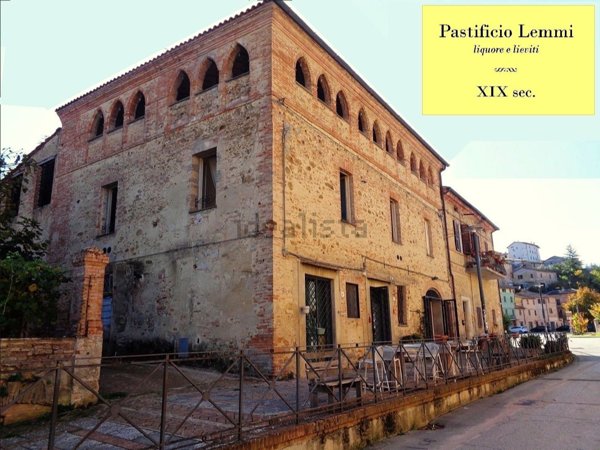 casa indipendente in vendita a Marsciano