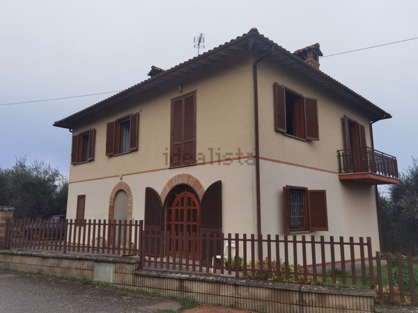casa indipendente in vendita a Marsciano in zona Castello delle Forme