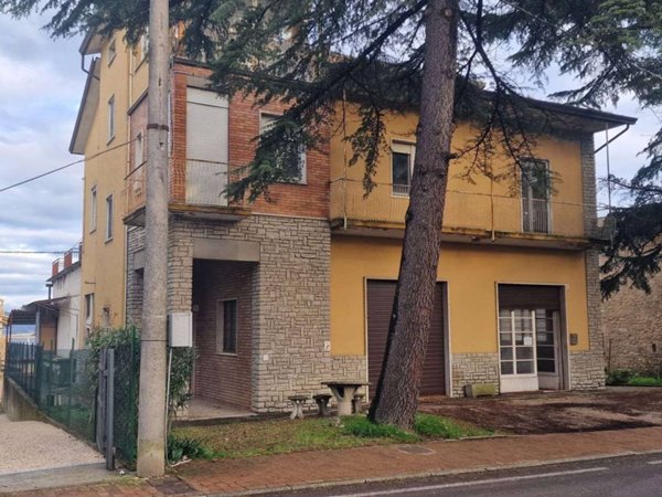 casa indipendente in vendita a Marsciano