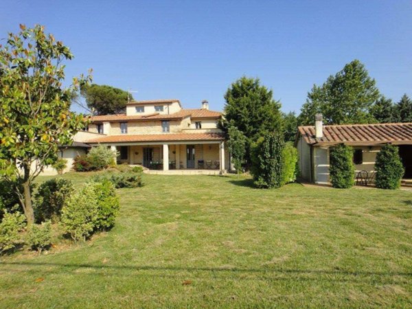 casa indipendente in vendita a Marsciano