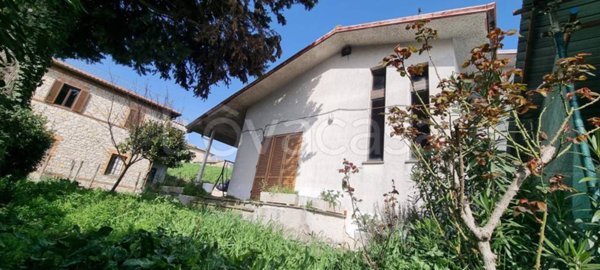 casa indipendente in vendita a Marsciano in zona San Valentino della Collina