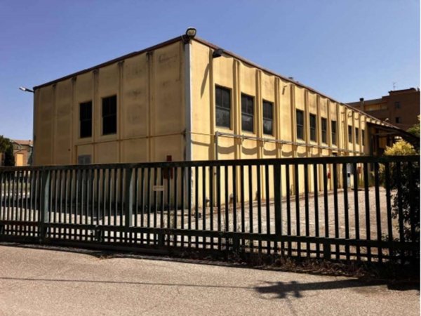 locale commerciale in vendita a Marsciano