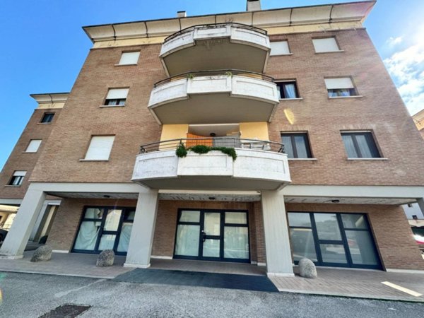 negozio in vendita a Marsciano