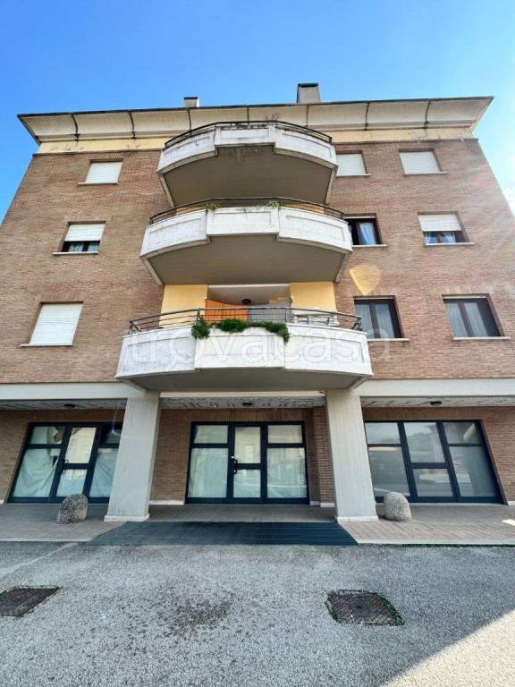 negozio in vendita a Marsciano