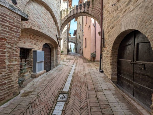 casa indipendente in vendita a Marsciano in zona Spina