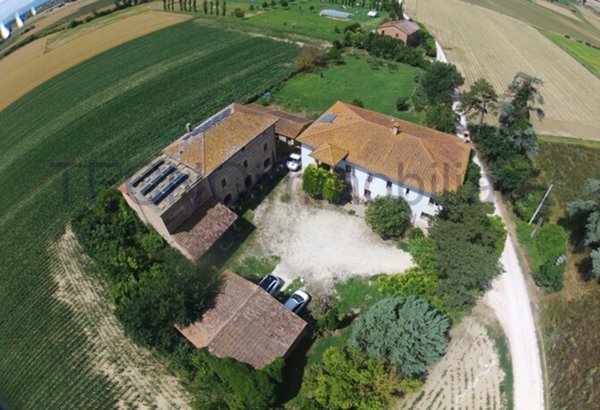 casa indipendente in vendita a Marsciano in zona Castello delle Forme