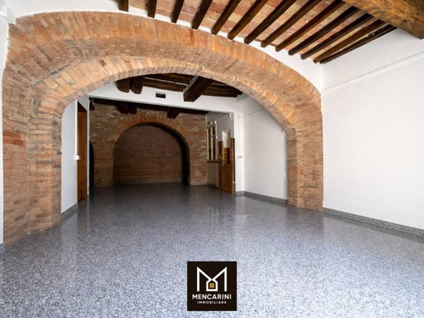 negozio in vendita a Marsciano in zona Papiano