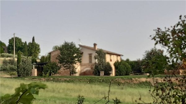 casa indipendente in vendita a Marsciano