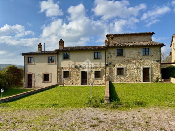 casa semindipendente in vendita a Marsciano