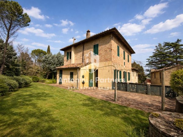 casa indipendente in vendita a Marsciano in zona Compignano