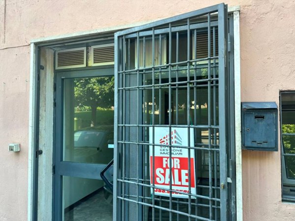negozio in vendita a Marsciano