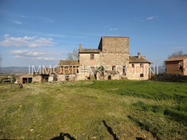 casa indipendente in vendita a Marsciano