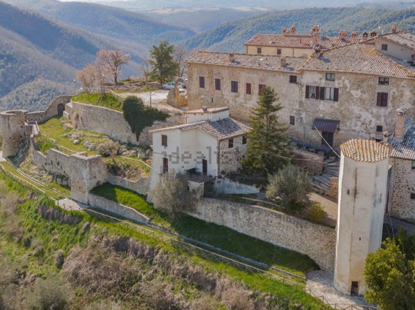 casa indipendente in vendita a Marsciano in zona Migliano
