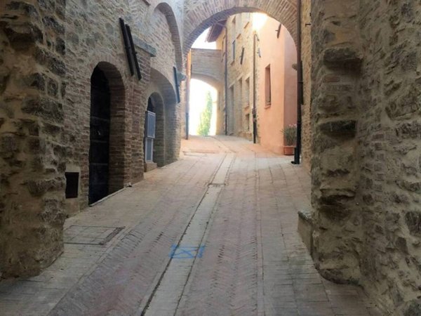intera palazzina in vendita a Marsciano in zona Spina