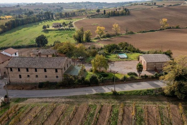 casale in vendita a Marsciano in zona Castello delle Forme