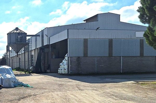 capannone in vendita a Marsciano