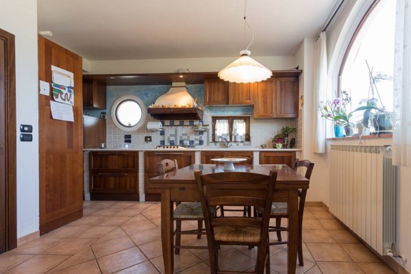 casa indipendente in vendita a Marsciano in zona San Biagio della Valle