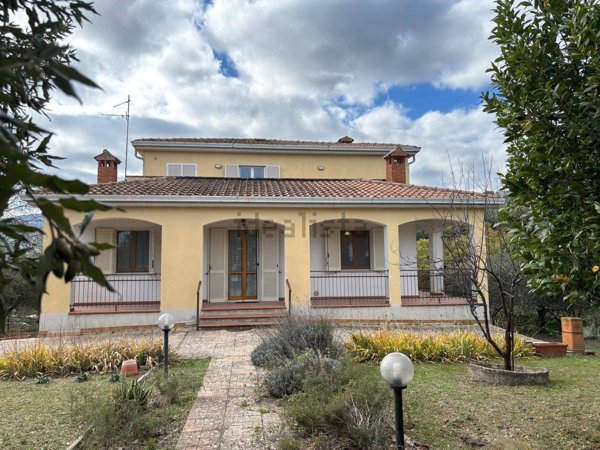 casa indipendente in vendita a Marsciano in zona Migliano