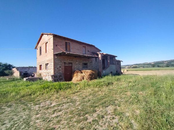 casale in vendita a Marsciano